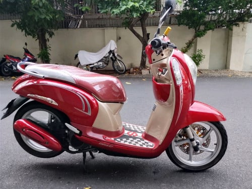 Honda scoopy 2013