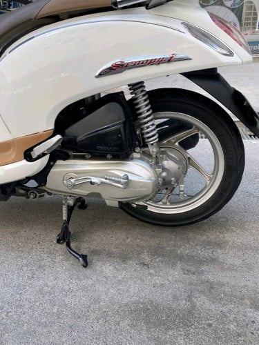 Honda scoopy 2015