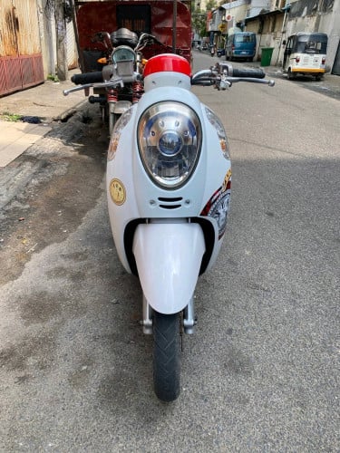Honda scoopy 2015
