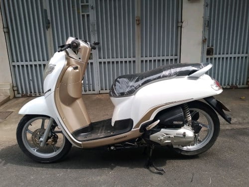 Honda scoopy 2018