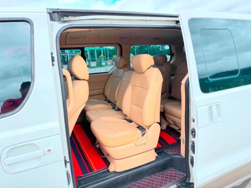 Hyundai H1 2019 half full លក់ ឡានស្អាត ម៉ាសុីនអេម