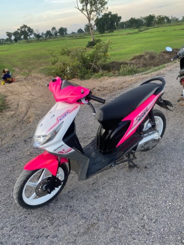 iconឯកសារគ្រប់ម៉ូតូម៉ាស៊ីនស្ងាត់ជិះស្រួល ទីតាំងបាត់ដំបង