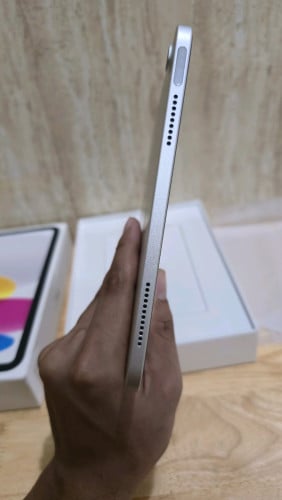 iPad A16 2025 128G 99.99% Fullbox
