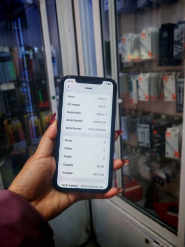 iPhone 11/64GB/LLថ្ម91%តួរស្អាតសុីនសានុំ