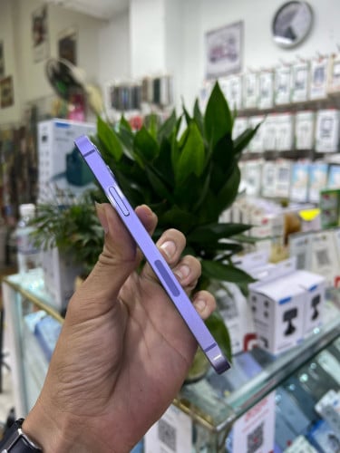 iPhone 12 64GB ស្កេនសាណុំ