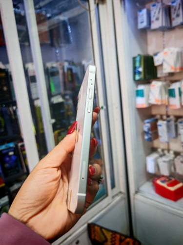 iPhone 12/64GB/LLថ្ម85%តួរស្អាតសុីនសានុំ