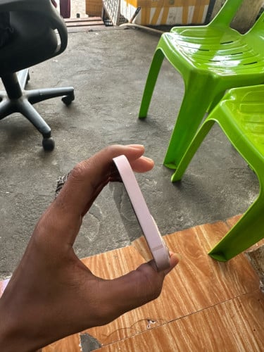 iPhone 13 128g 235$