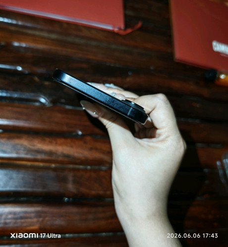 Iphone 16 plus ថ្ម100% ប្រើបានតិច
