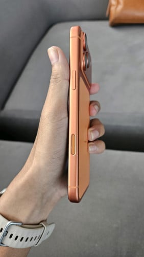 Iphone 17 pro Max Orange