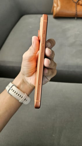Iphone 17 pro Max Orange