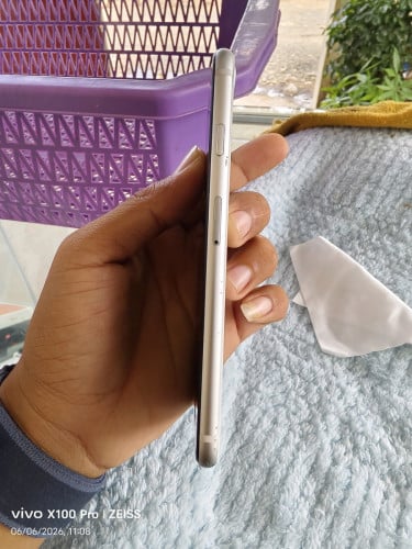 IPhone SE2 128GB សាណុំហ្សុីន