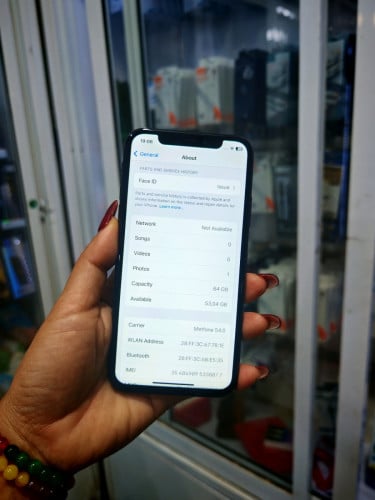 iPhone X/64GB អត់ស្គែនតួរស្អាត