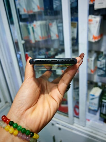 iPhone X/64GB អត់ស្គែនតួរស្អាត