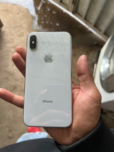 iPhone x64G