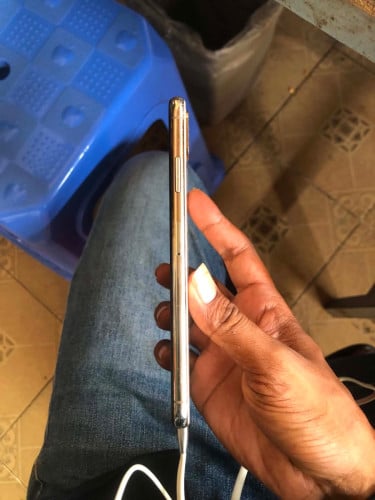iphone XS mex 256GB អេក្រង់GXមានស្គេន90$