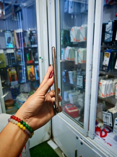 iPhone XSmax 64GB/LLថ្មថ្មីតួរស្អាត97%