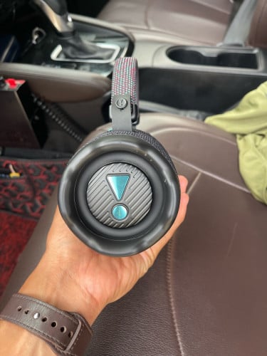 jbl charge6 original លក់បងៗចង់ដូរថ្មីបងៗត្រូវការបងយកបាន បងៗ ប្រើលបាន ១ ខែបងៗ