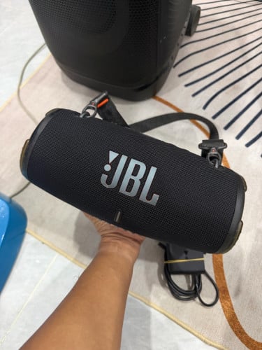 JBL xtreme3 ស្អាត ឆ្នាំងសាកនិងខ្សែរសុីន តំលៃ135$ ភ្នំពេញ លេខនិងតេឡេក្រាម089222158