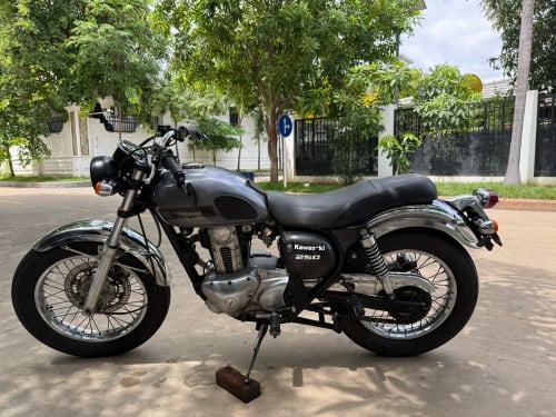 Kawasaki Estrella 250