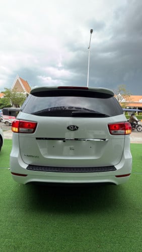 Kia Carnival 015 Full-Option តម្លៃចរចារ