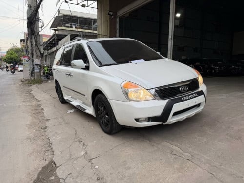 Kia Carnival 2012full option