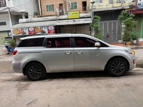 Kia Carnival 2015