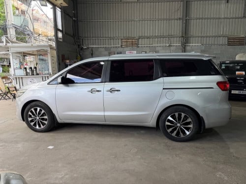 Kia Carnival 2015
