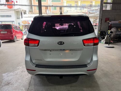 Kia Carnival 2015