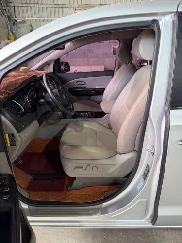 Kia Carnival 2015