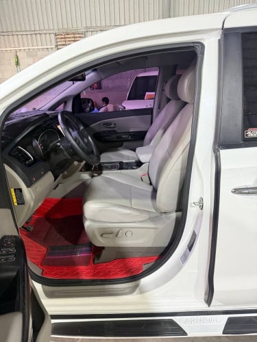 Kia Carnival 2015full
