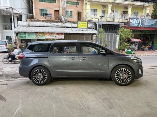 Kia Carnival 2016