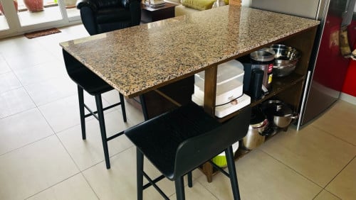 Kitchen Island / Breakfast Bar + 2 Bar Stools