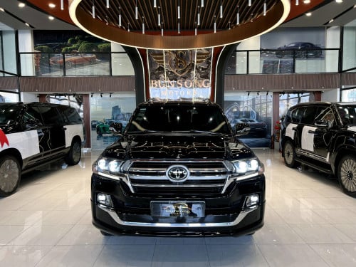 Land Cruiser VIP Excalibur 2019 (ម៉ាស៊ូត)
