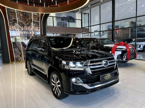 Land Cruiser VIP Excalibur 2019 (ម៉ាស៊ូត)