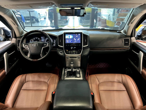 Land Cruiser VIP Excalibur 2019 (ម៉ាស៊ូត)