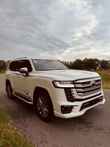 Land Cruiser VXR 2023