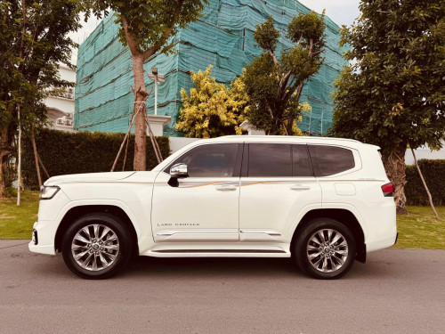 Land Cruiser VXR 2023