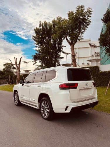 Land Cruiser VXR 2023