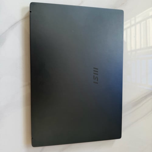 Laptop MSI Modern14