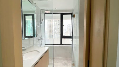 Le conde Bkk1 owner of the room