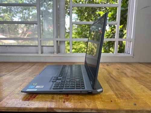 Lenovo LOQ 15IAX9 តម្លៃ 550$ ចរចាបាន