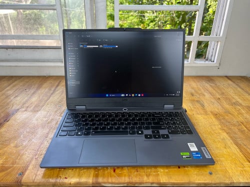 Lenovo LOQ 15IAX9 តម្លៃ 550$ ចរចាបាន