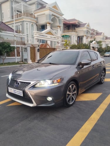 Lexus CT200h 2013 Luxury up Fspor Full