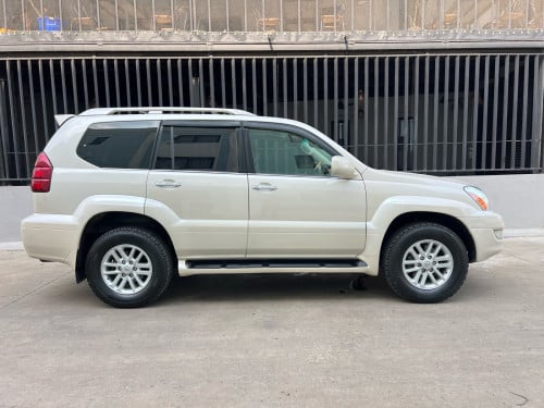Lexus GX 470 ឆ្នាំ 2003 Full Option ឡានថ្មីគ្មានកន្លែងទាស់