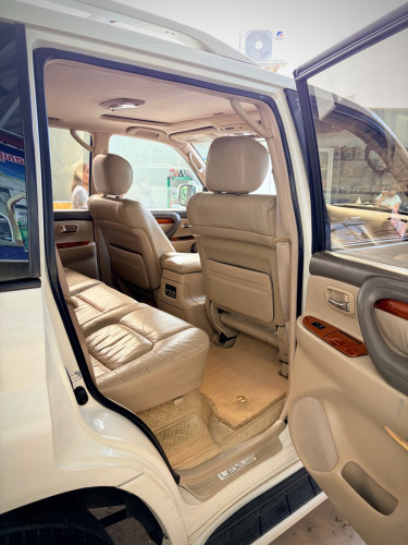 LEXUS LX470