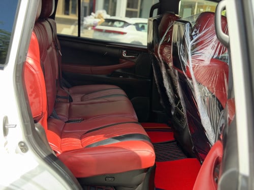 Lexus LX570 ឆ្នាំ2014ឡើងគ្រឿងថ្មី2021 Kuro ធានាឡានស្អាត