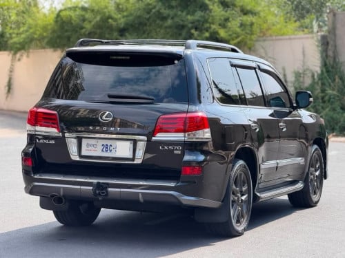 Lexus LX570 ឆ្នាំ2014 V8 សាំង ធានាឡានស្អាត