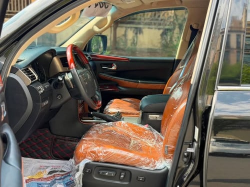 Lexus LX570 ឆ្នាំ2014 V8 សាំង ធានាឡានស្អាត