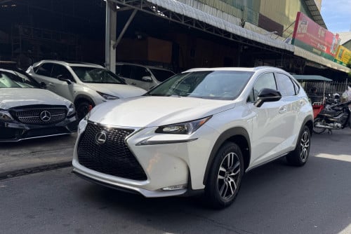 Lexus NX 200t 2015 ឡានDealer ថ្នាំហ្សុិន១ជុំ
