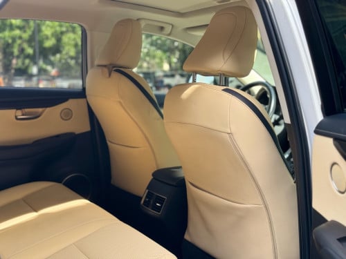 Lexus NX 200t 2015 ឡានDealer ថ្នាំហ្សុិន១ជុំ